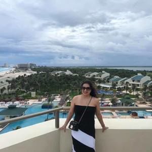 Meet your Posher, Nisrine